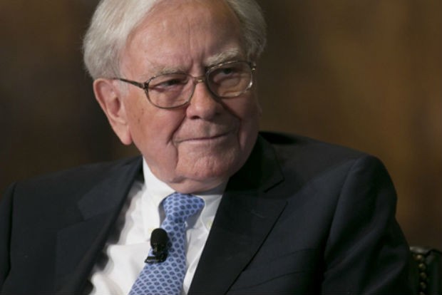 Warren Buffett nhận hơn 2 tỷ USD cổ phiếu Goldman